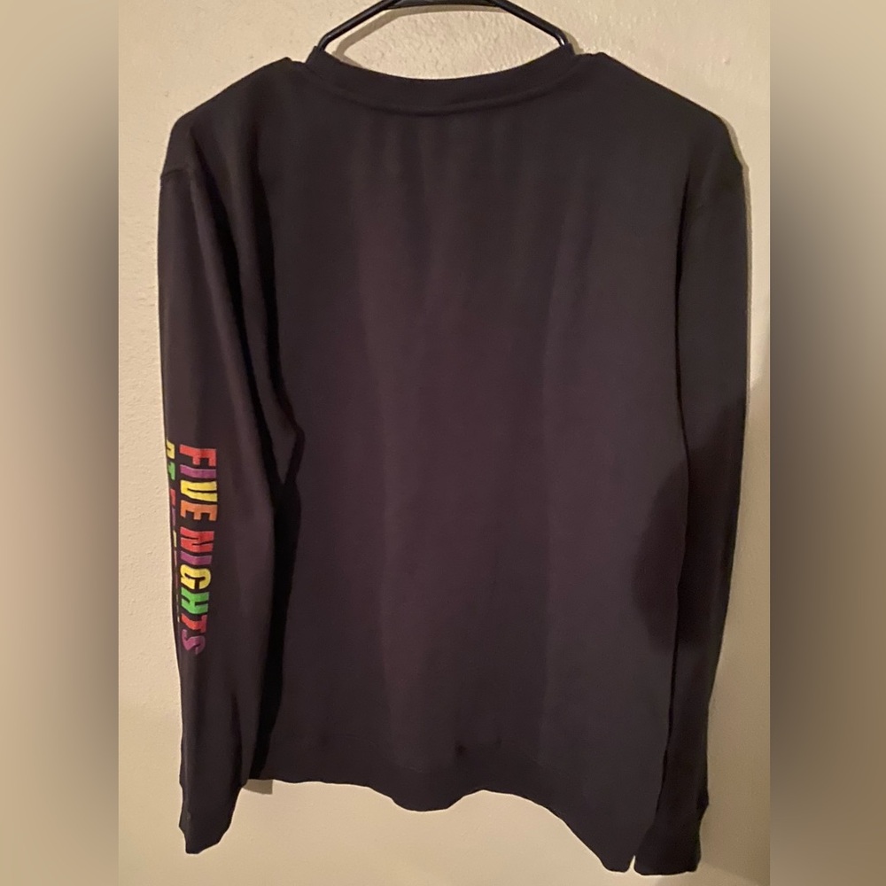 Five Nights At Freddy’s Medium Sweatshirt - Picture 3 of 5